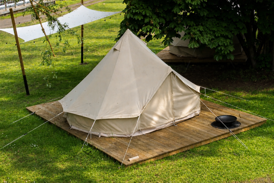 Tipi tent